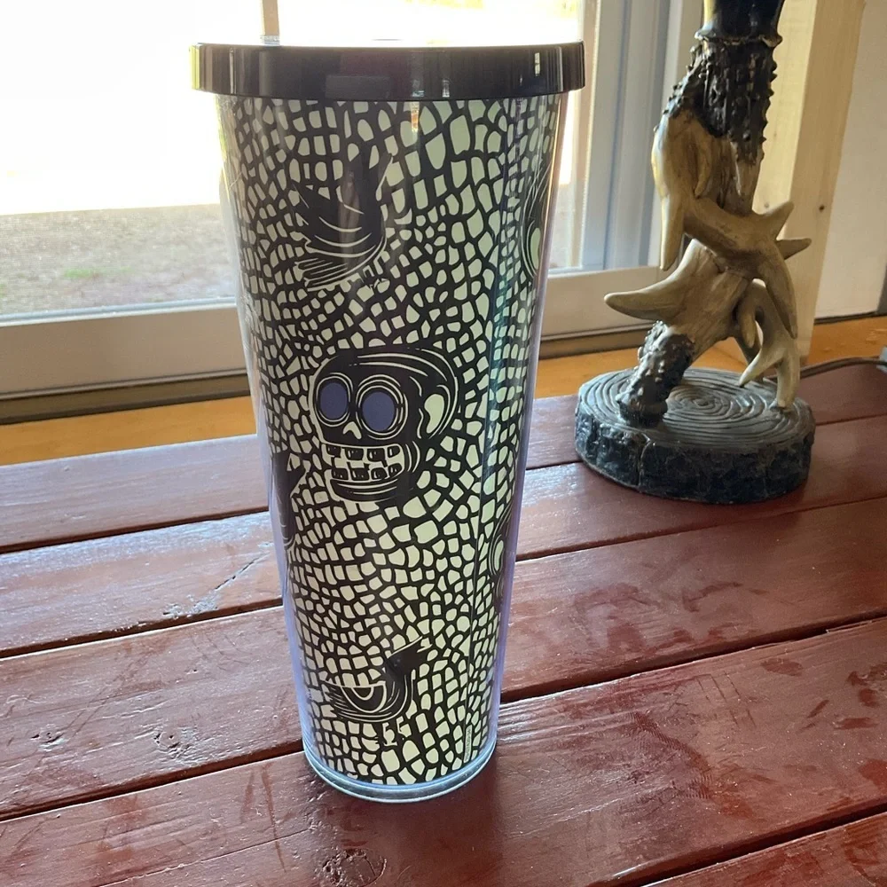 Starbucks 2020 skull Halloween 24oz Tumbler. No straw.